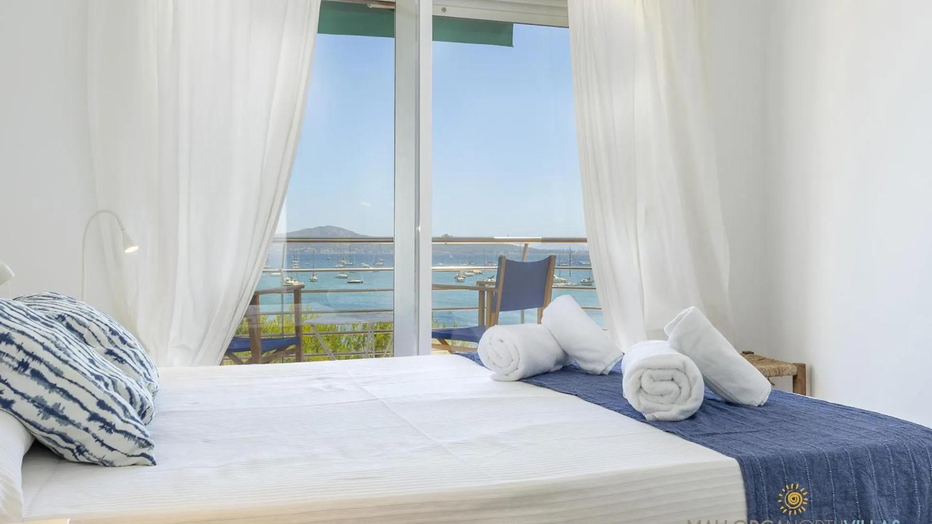 Apartment Apartamento Tonia First Line Pine Walk Port de Pollenca