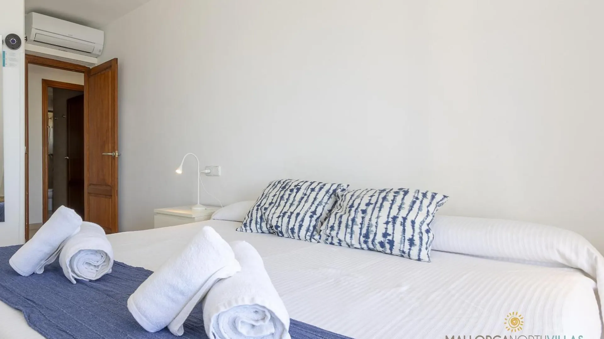 شقة Apartamento Tonia First Line Pine Walk بورت دي بوينسا إسبانيا